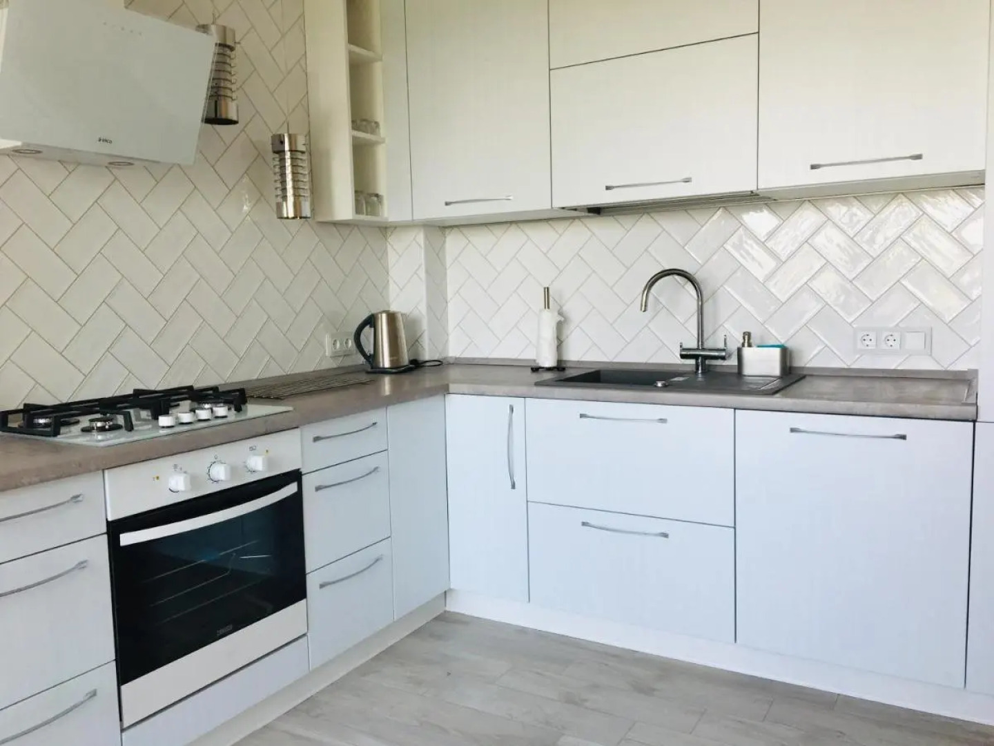 Апартаменты Apartburo с 2 спальнями и видом на море