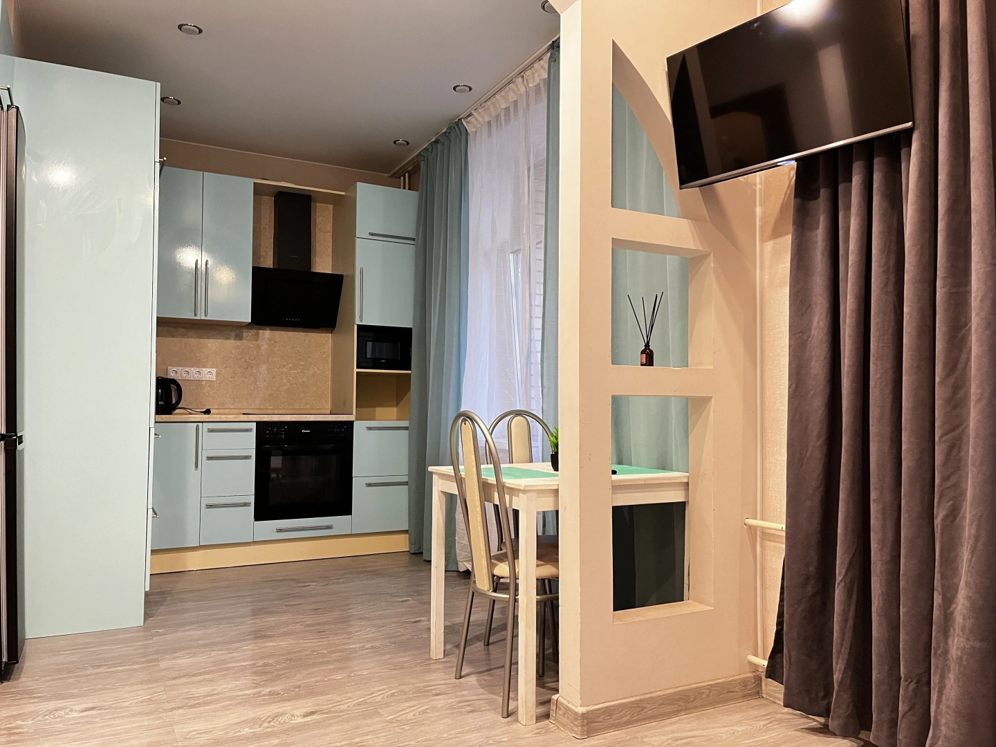 Квартира Тихая Студия на Рихтера