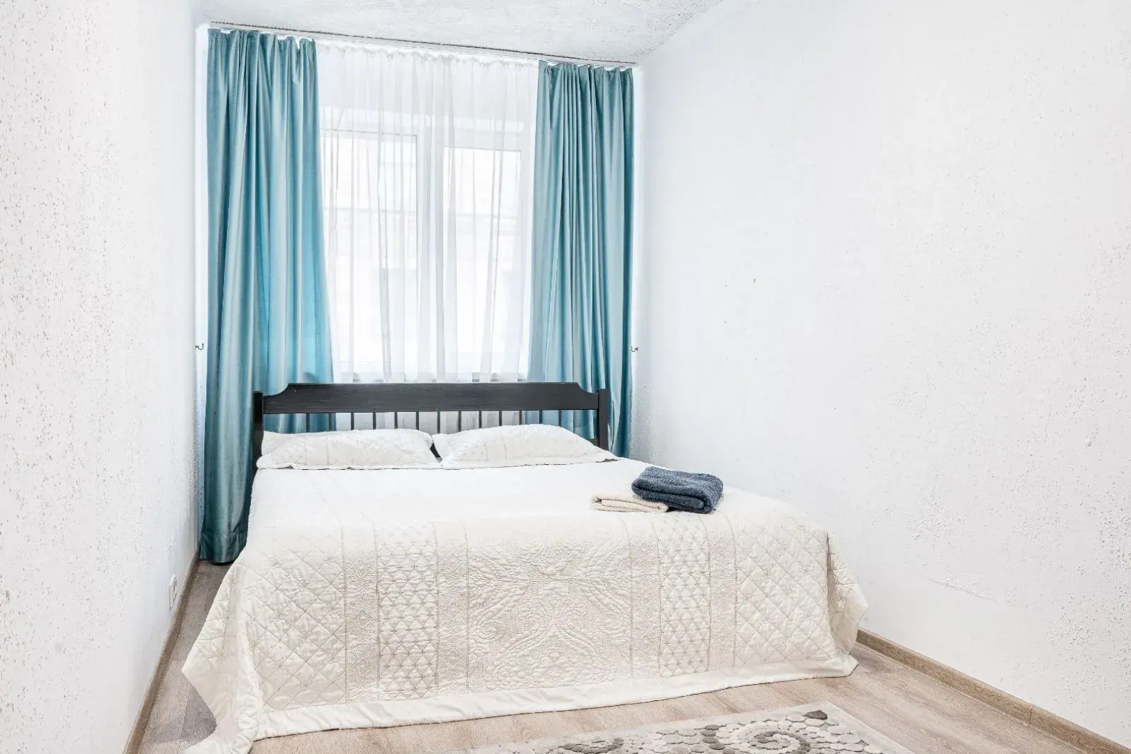 Апартаменты 3х комнатные Интернациональная 15 Центр