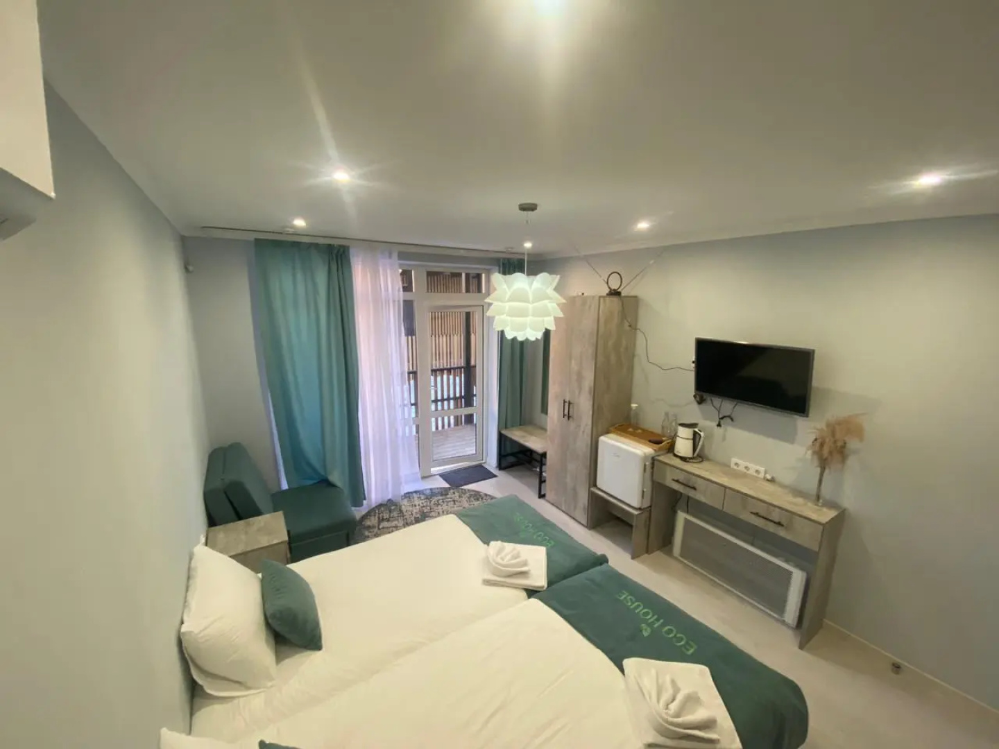 Отель EcoHouse