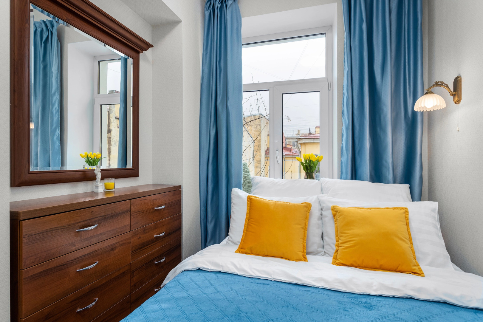 Квартира на пешеходном бульваре Васильевского острова