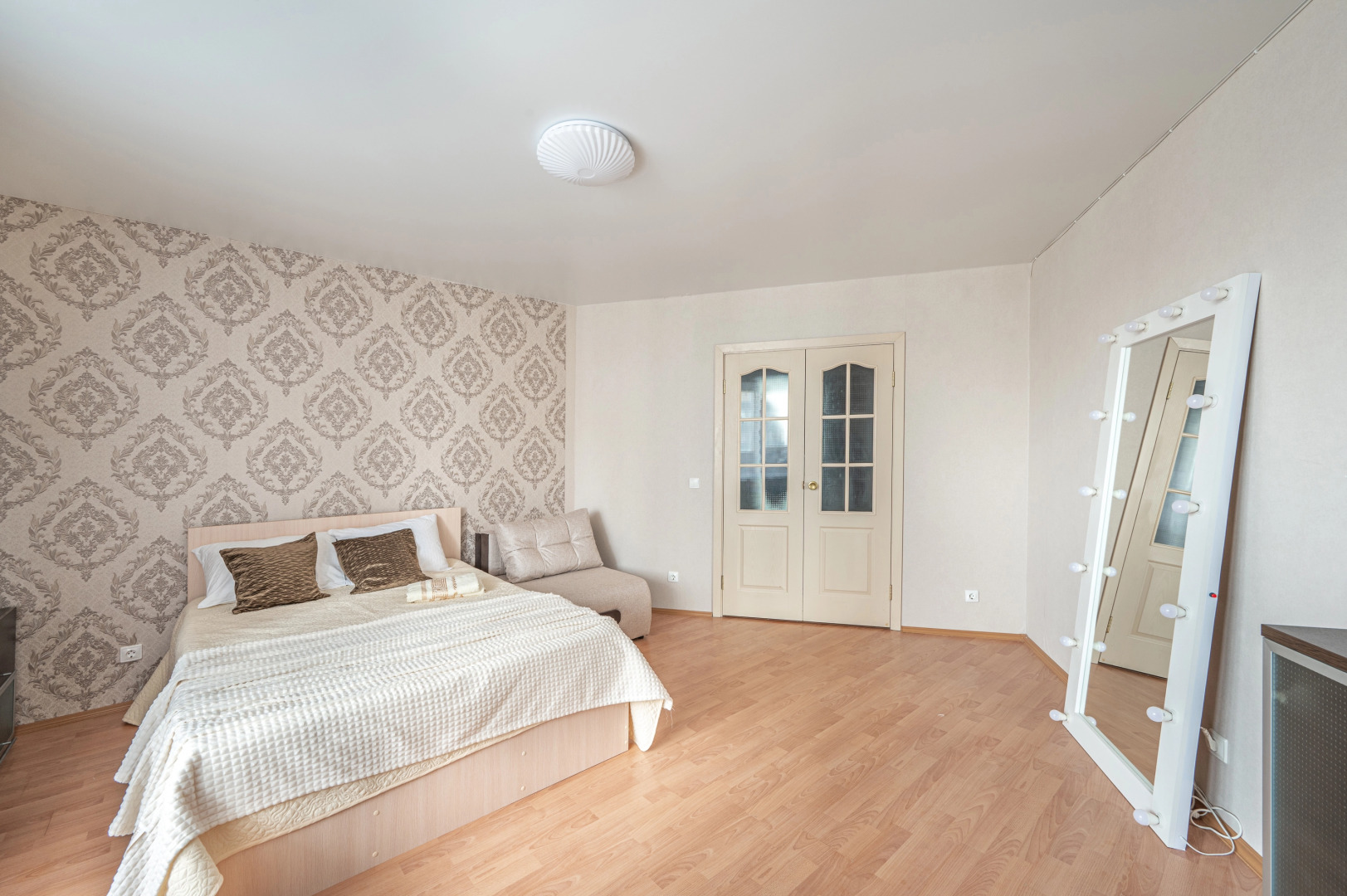 Апартаменты на Улице Красных Командиров 23