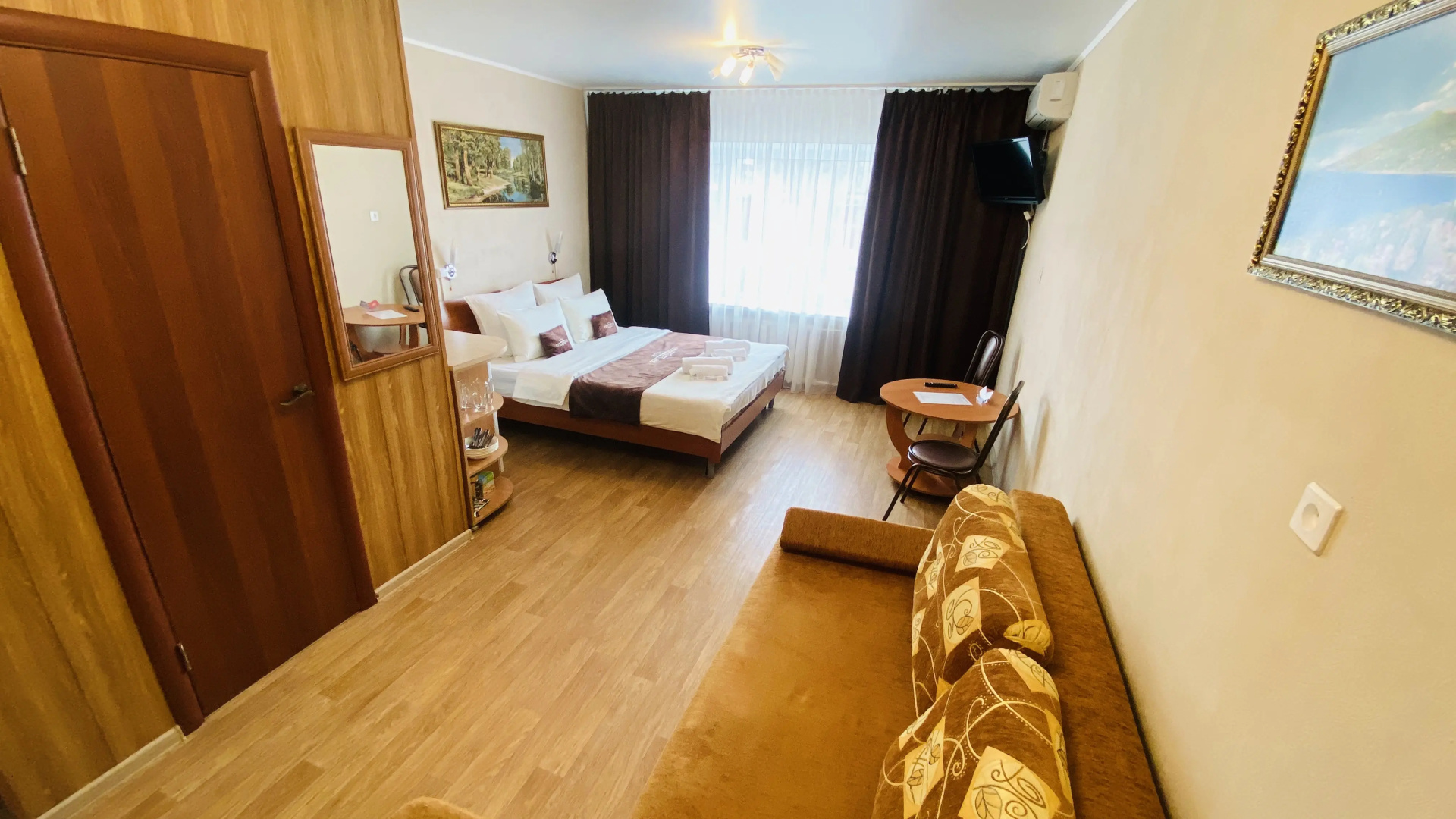 Apartment 5 komnat