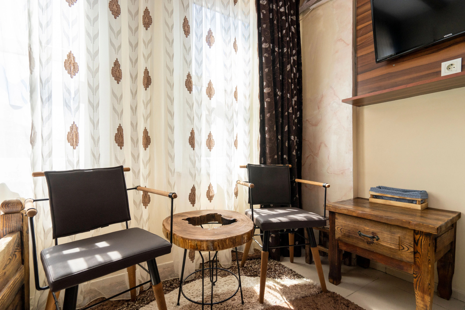 Pi Home & Apartments