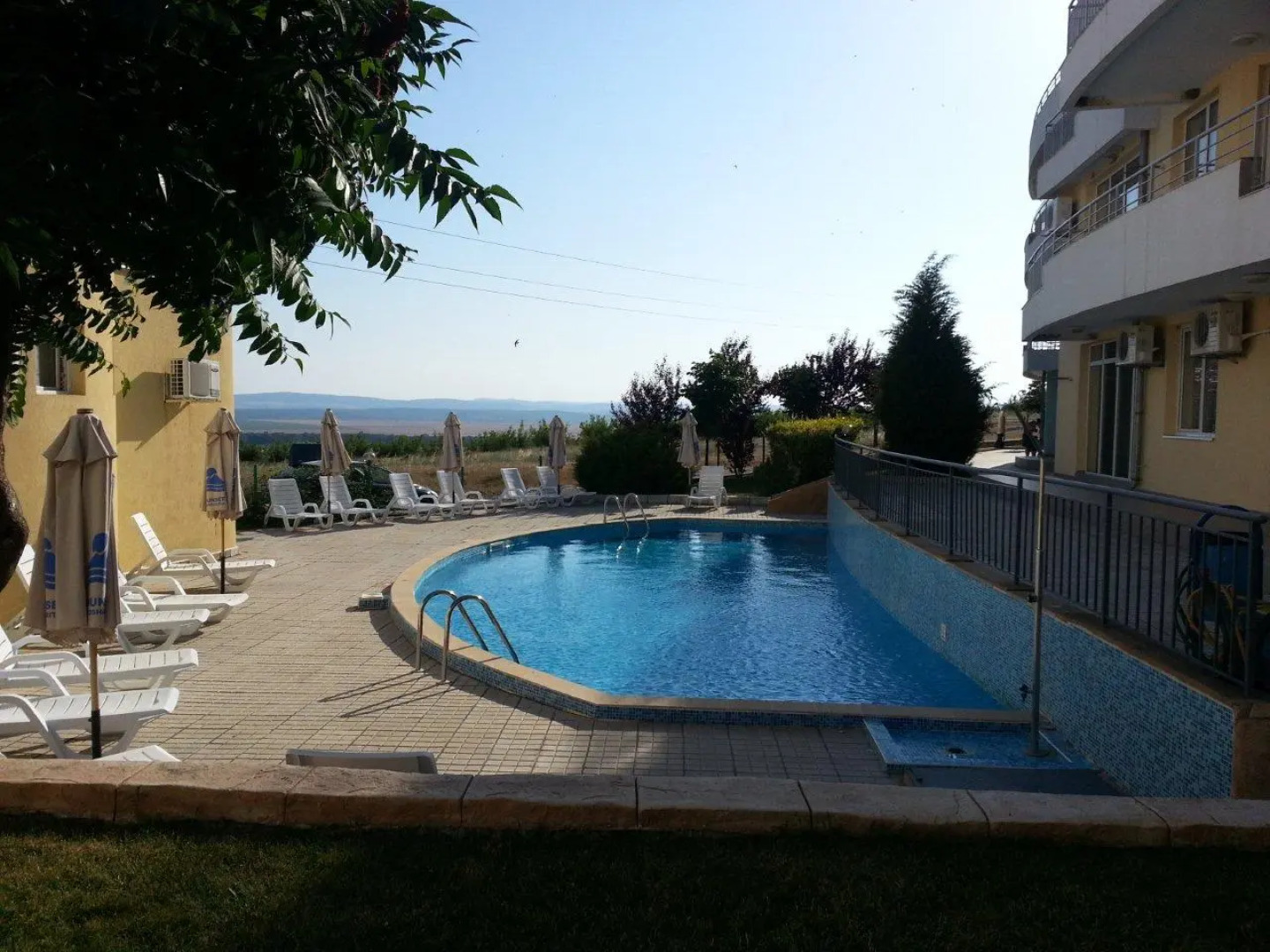 Апарт-Отель Sunset II Koszarica - Menada