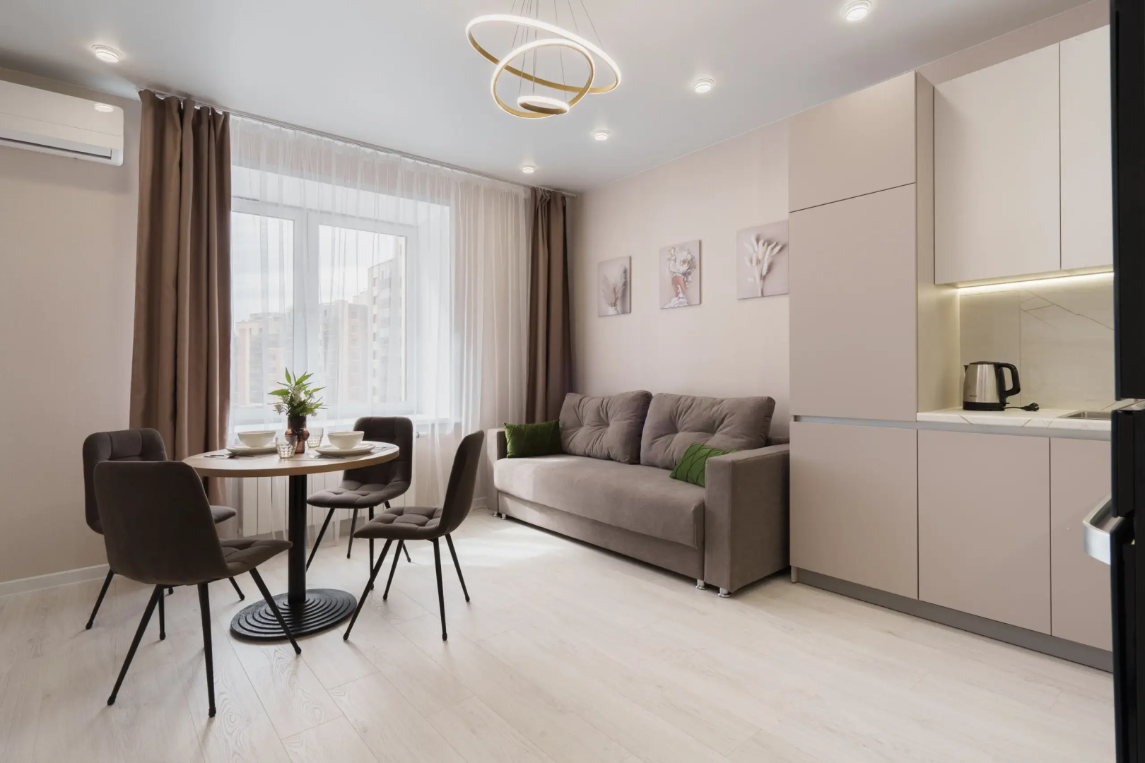 Квартира KRASROOM в ЖК Южный Берег