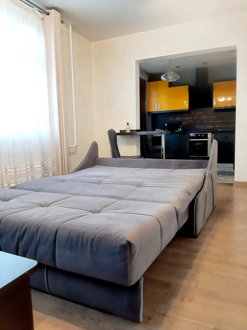 Квартира Комфортная еродвушка на Емельянова 35а