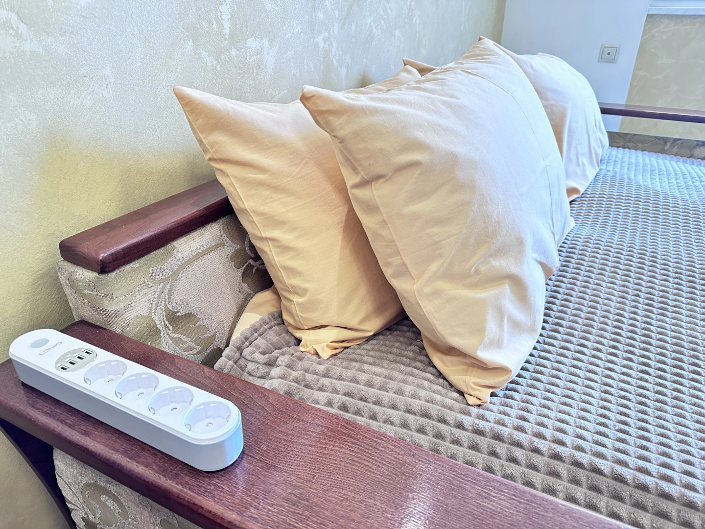 Квартира 3-комнатная  премиум-класса в центре у метро