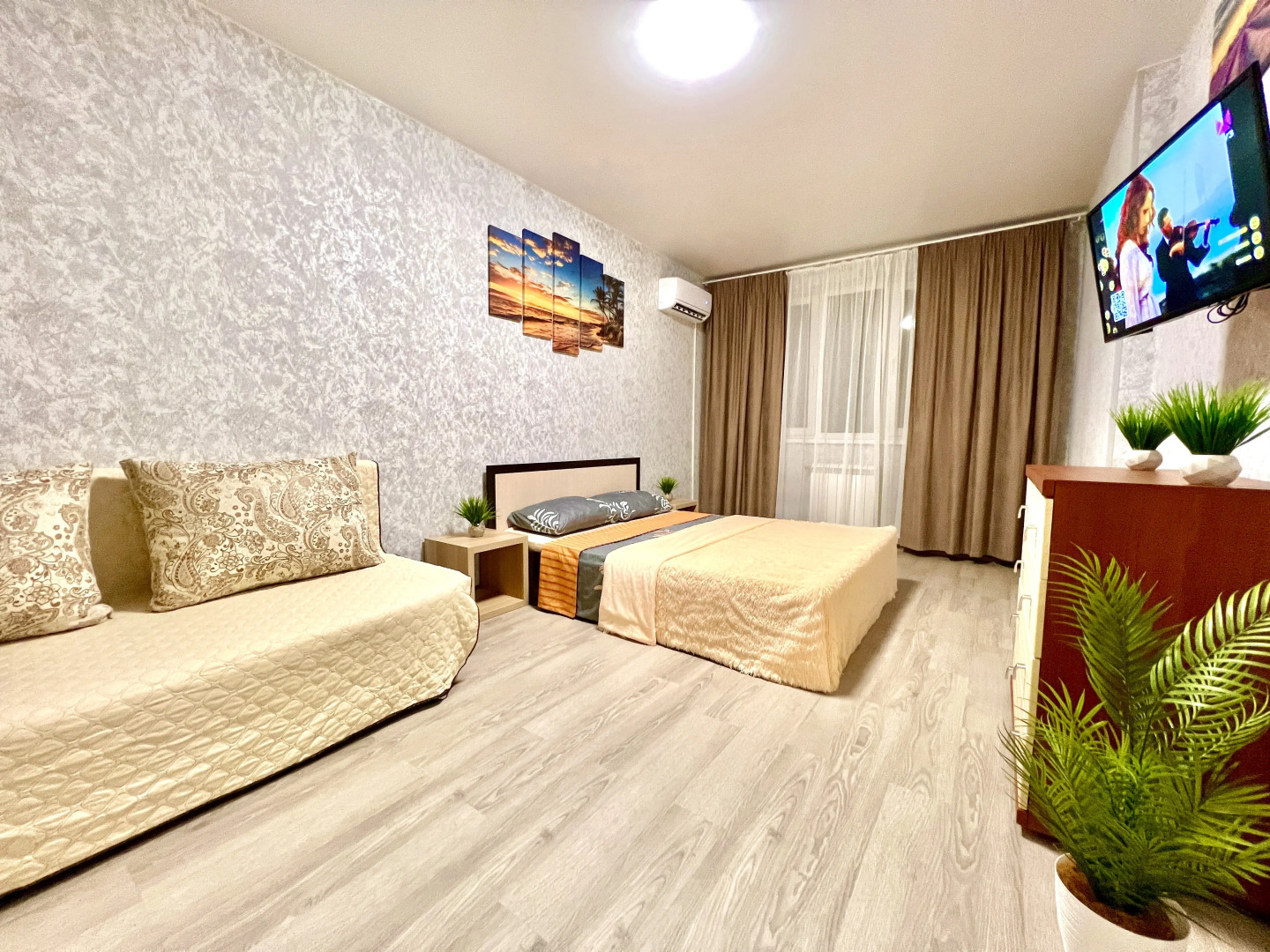 Апартаменты Уютные в ЖК Академический на 8 этаже (рядом с Парком Гагарина) пр-кт К.Маркса, 242