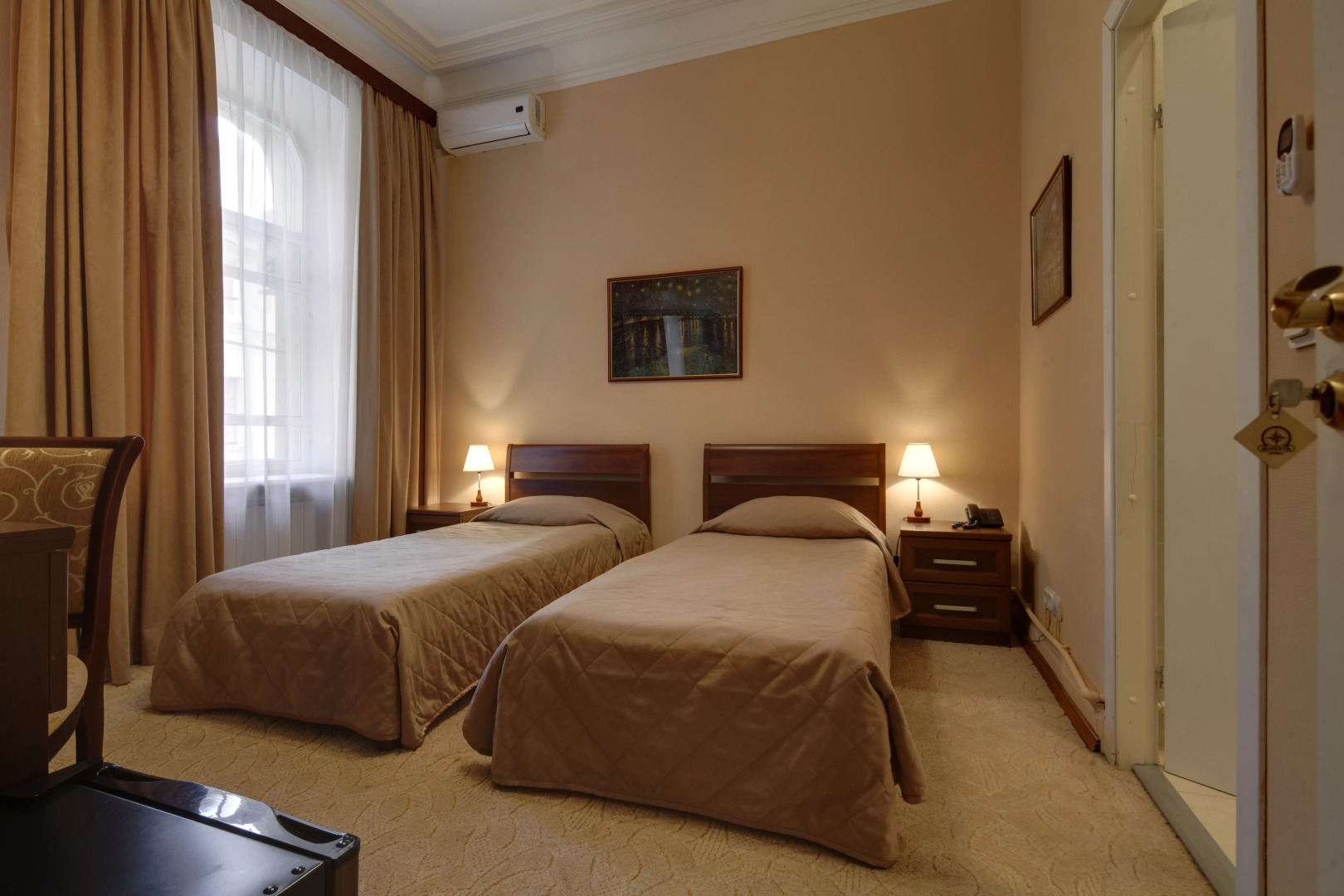 Меблированные комнаты  Соната у Эрмитажа