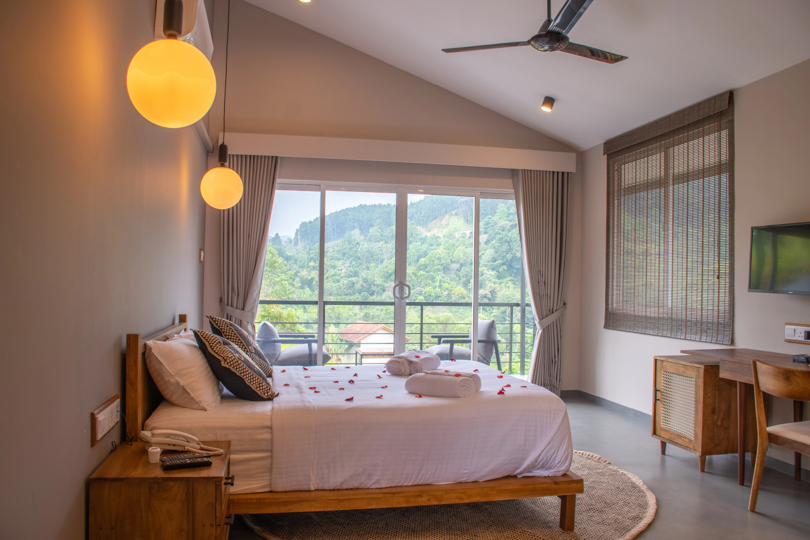 Отель The Cubes Ella