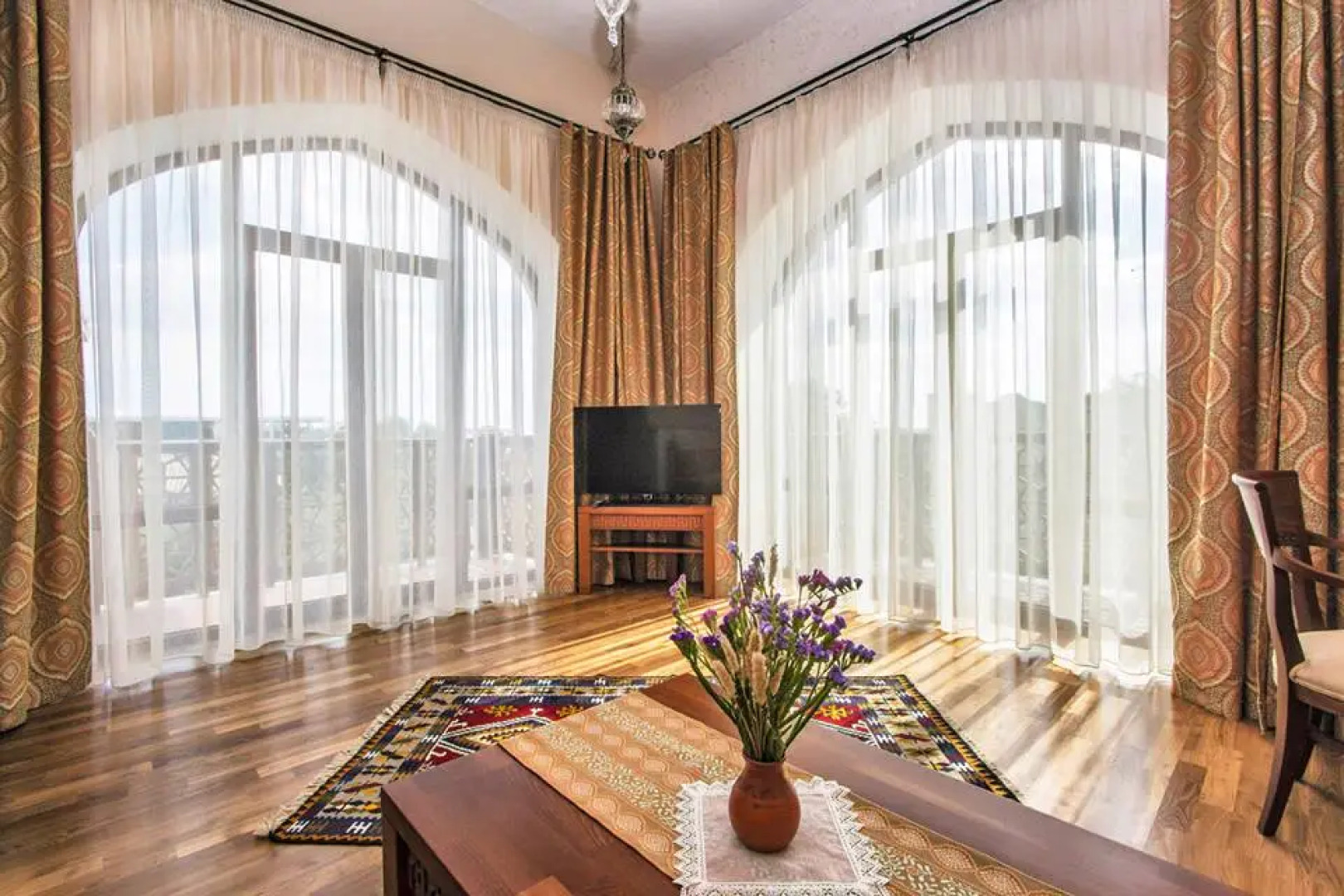 Отель Джеваль