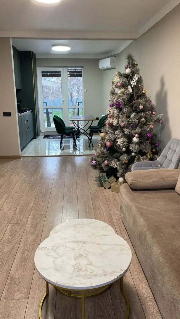 Частный Дом ШикаЛад Кмв с Зоной Отдыха на Улице