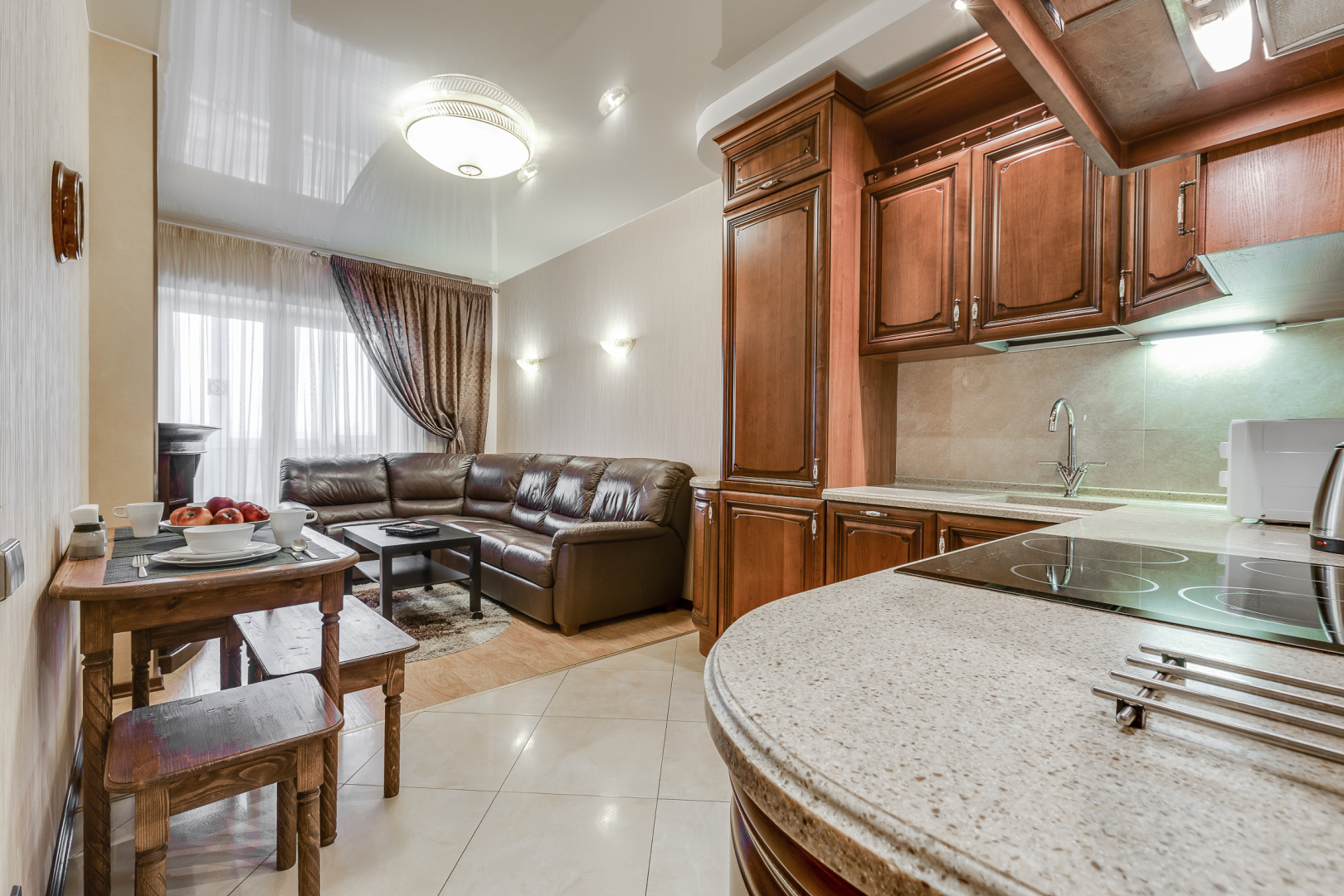 Апартаменты с камином на Варшавской 23