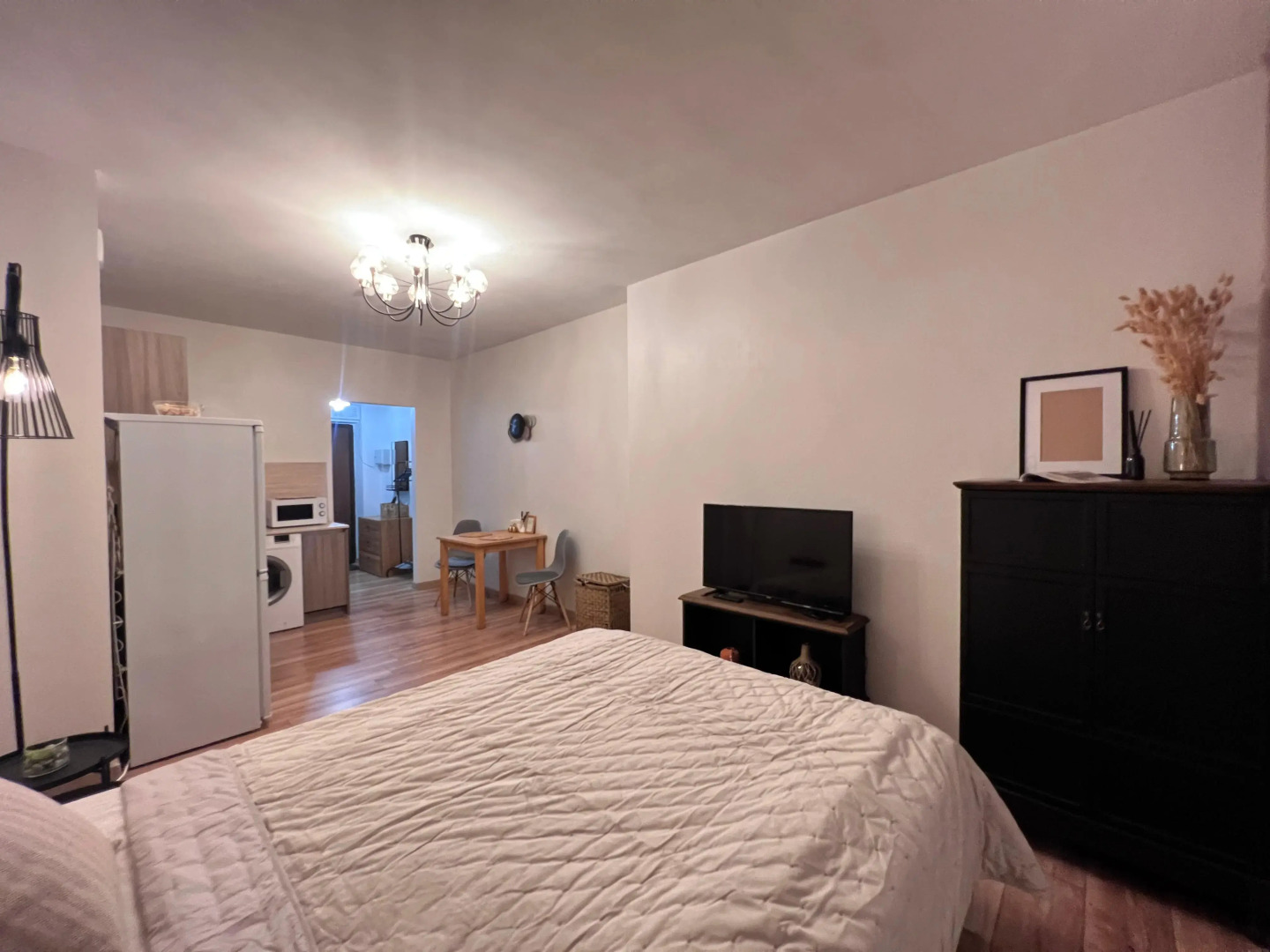 Апартаменты Granada Комфортная студия в ЖК Лондон Парк с шикарным видом на город