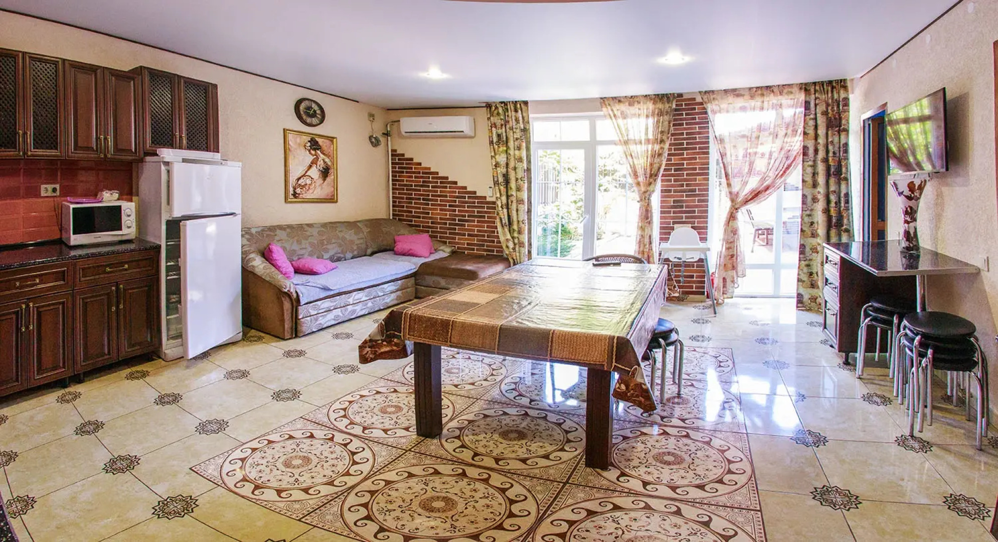 Апартаменты Кедровая