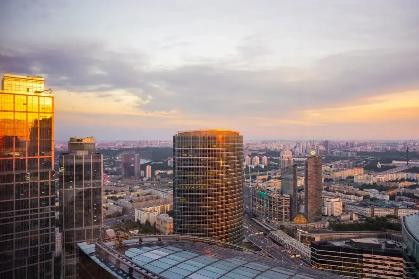 Romantic apart on 71 floor