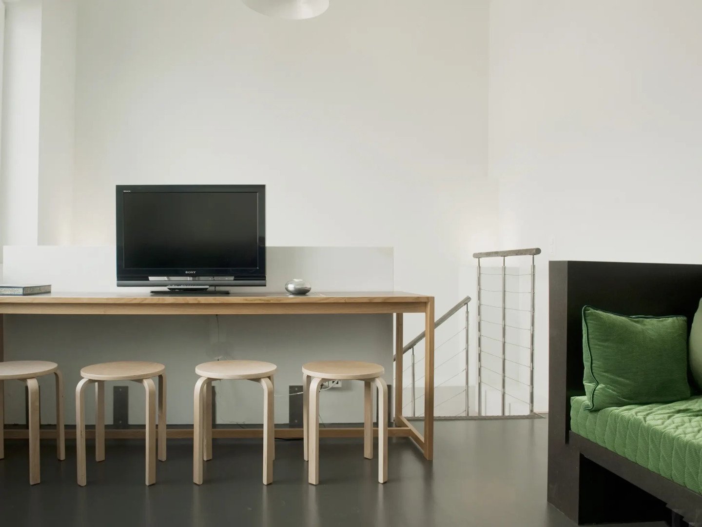 Отель Lofthotel