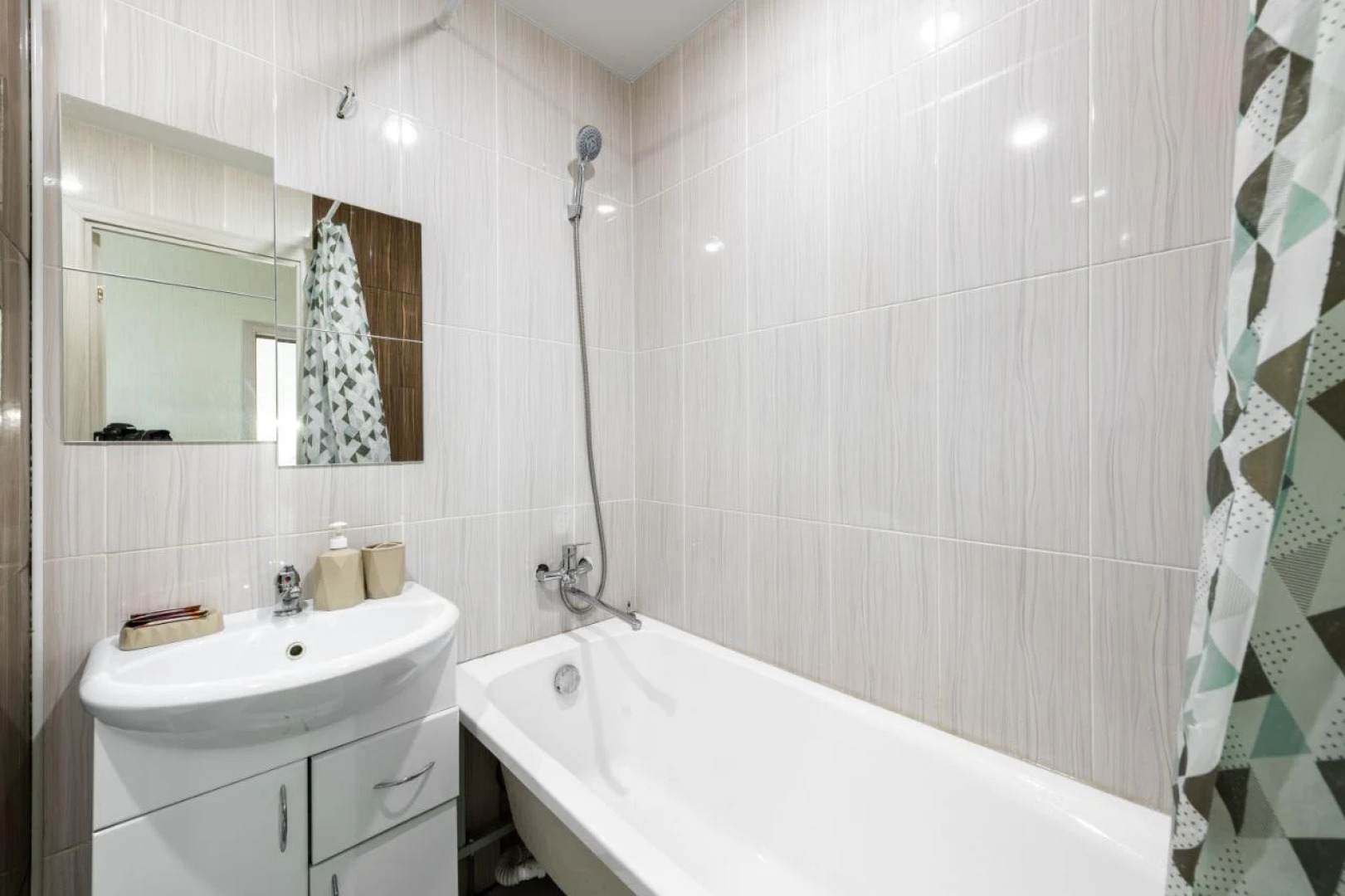 Улучшенные апартаменты Natali на метро Южная