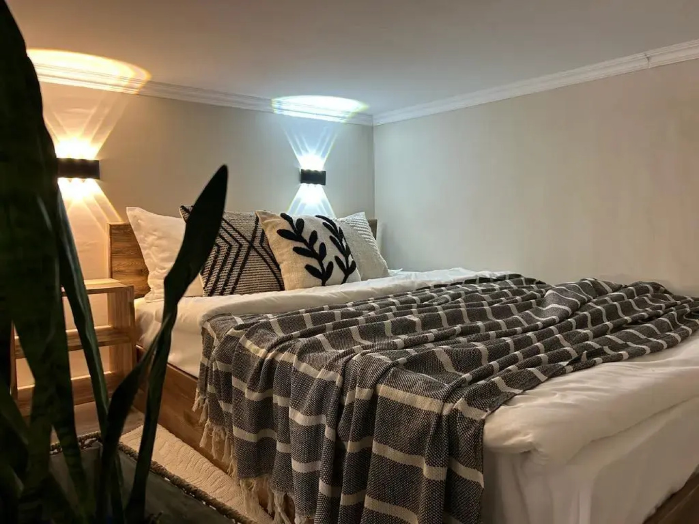 Апартаменты Двухуровневая студия Loft в центре города