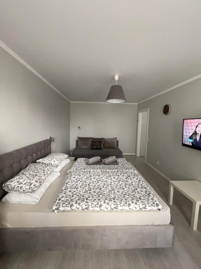 Апартаменты двухкомнатные на 9 апреля 62