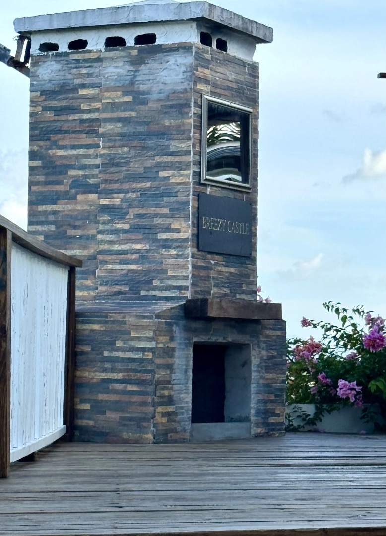 Вилла Breezy Castle с 3 Улучшенными Номерами с Видом на Море и Частным Бассейном