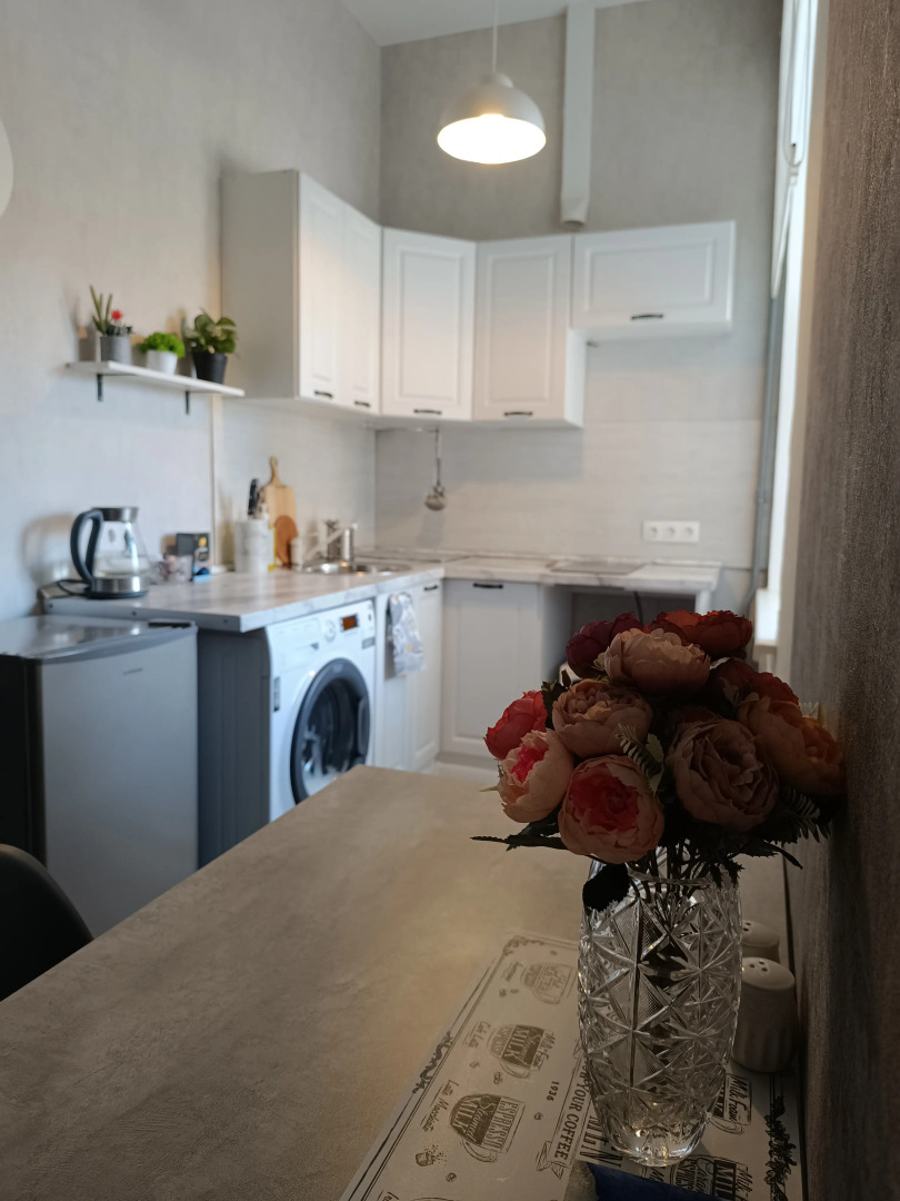 Квартира студия у набережной реки Волги