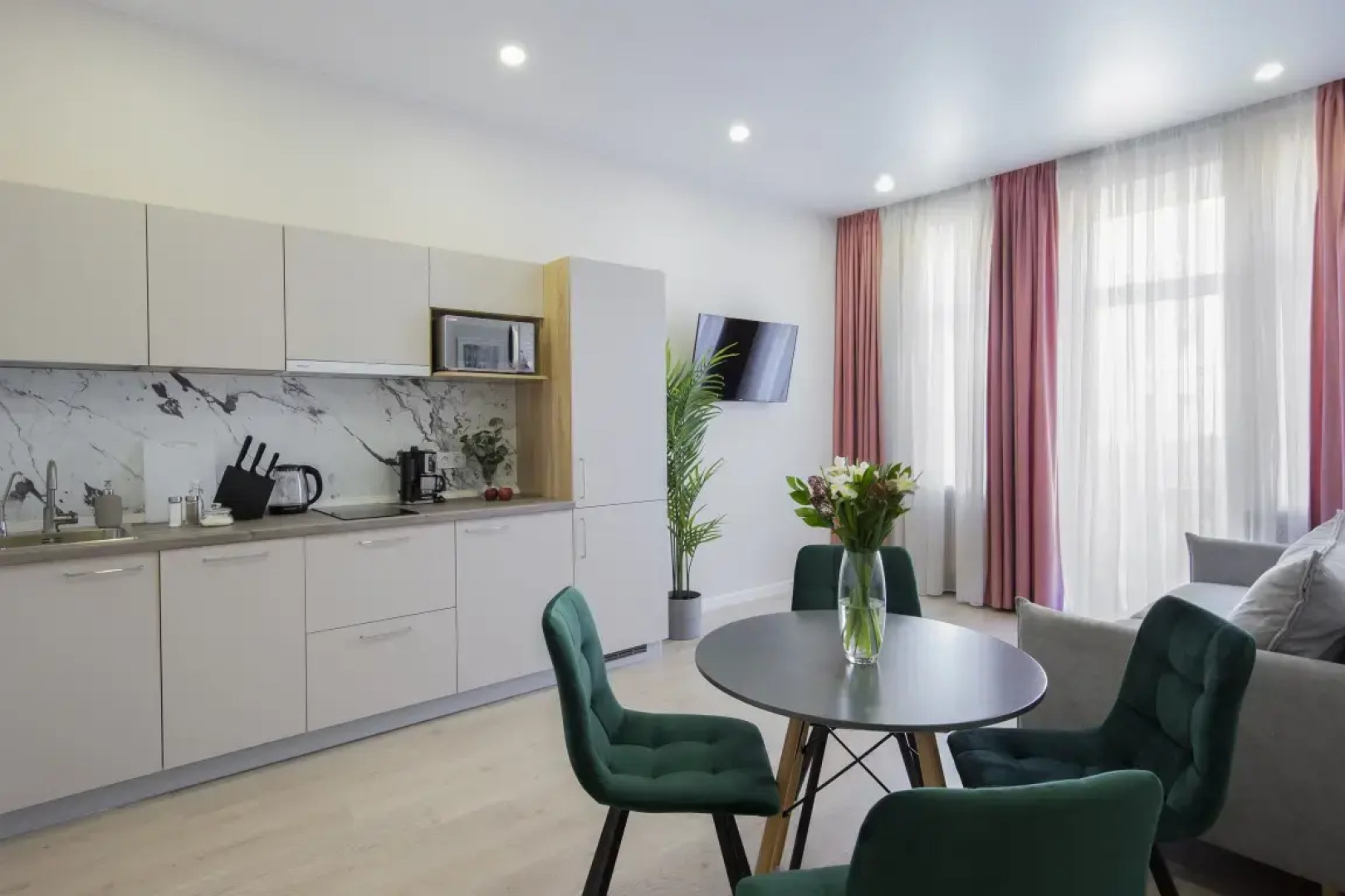 Отель Гранд Сьютс Syncotel