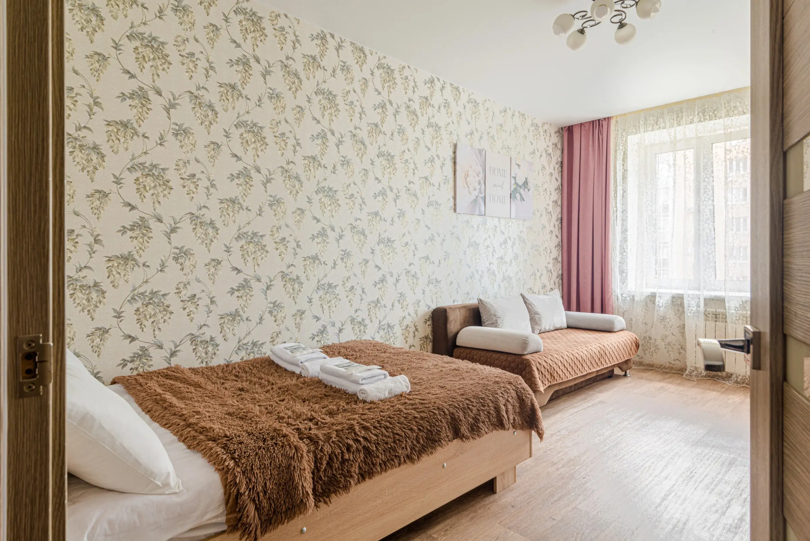 Квартира 2-к просторная в центре на Н.Смирнова 7 от RentAp, 6 сп.мест