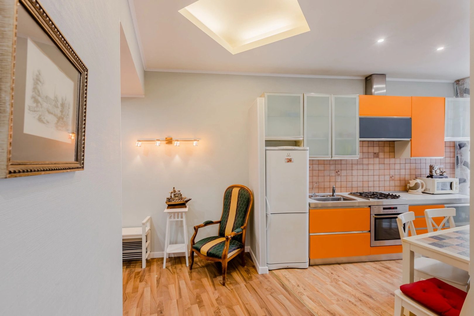 Апартаменты SpbStay с сауной на Невском проспекте 124