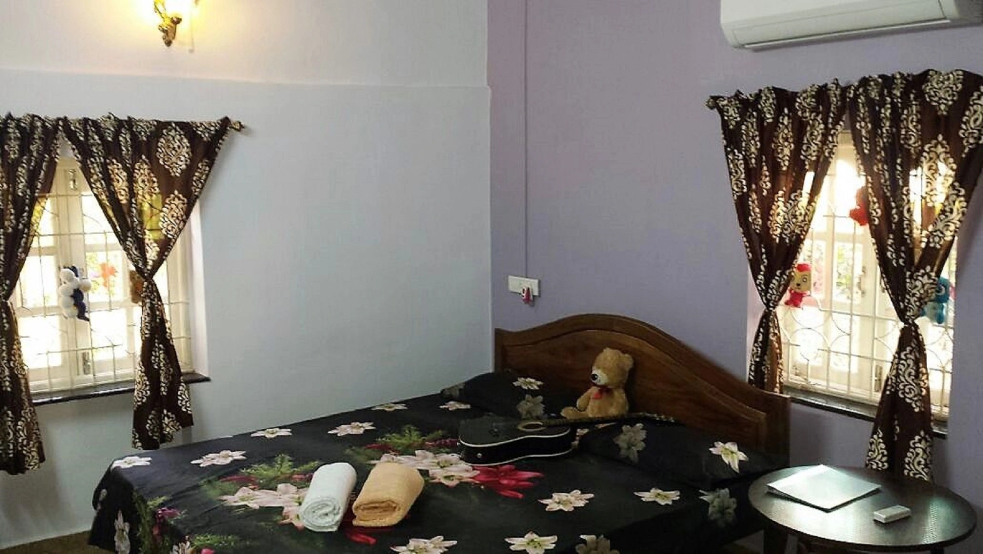 Отель Uberlife Rooms Casa D.C.M & Esmeralda