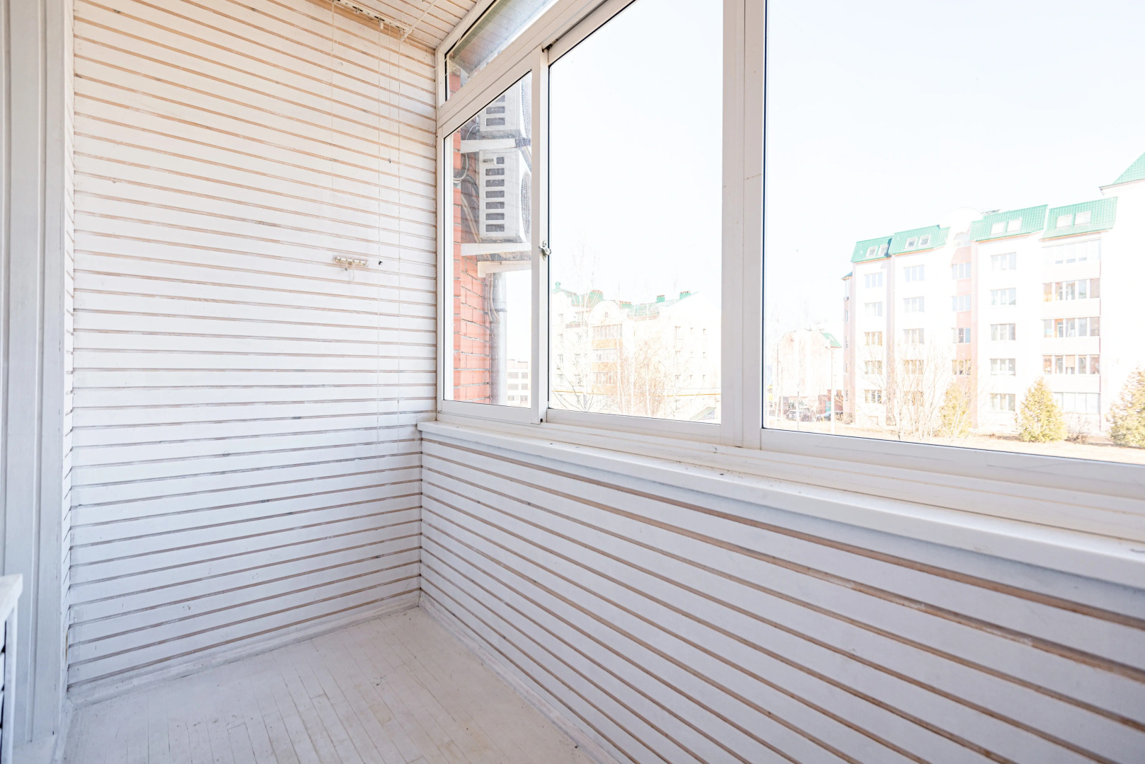 Квартира 2-к просторная в престижном тихом мкр. по Юрьева 8/7 от RentAp, 6 сп.мест