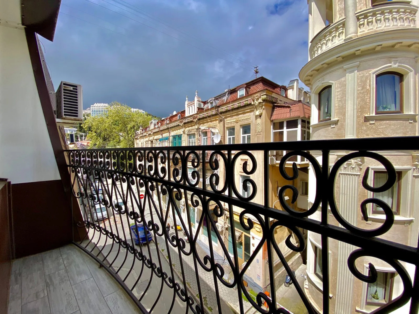 Квартира Люкс с балконом на Набережной Ялты