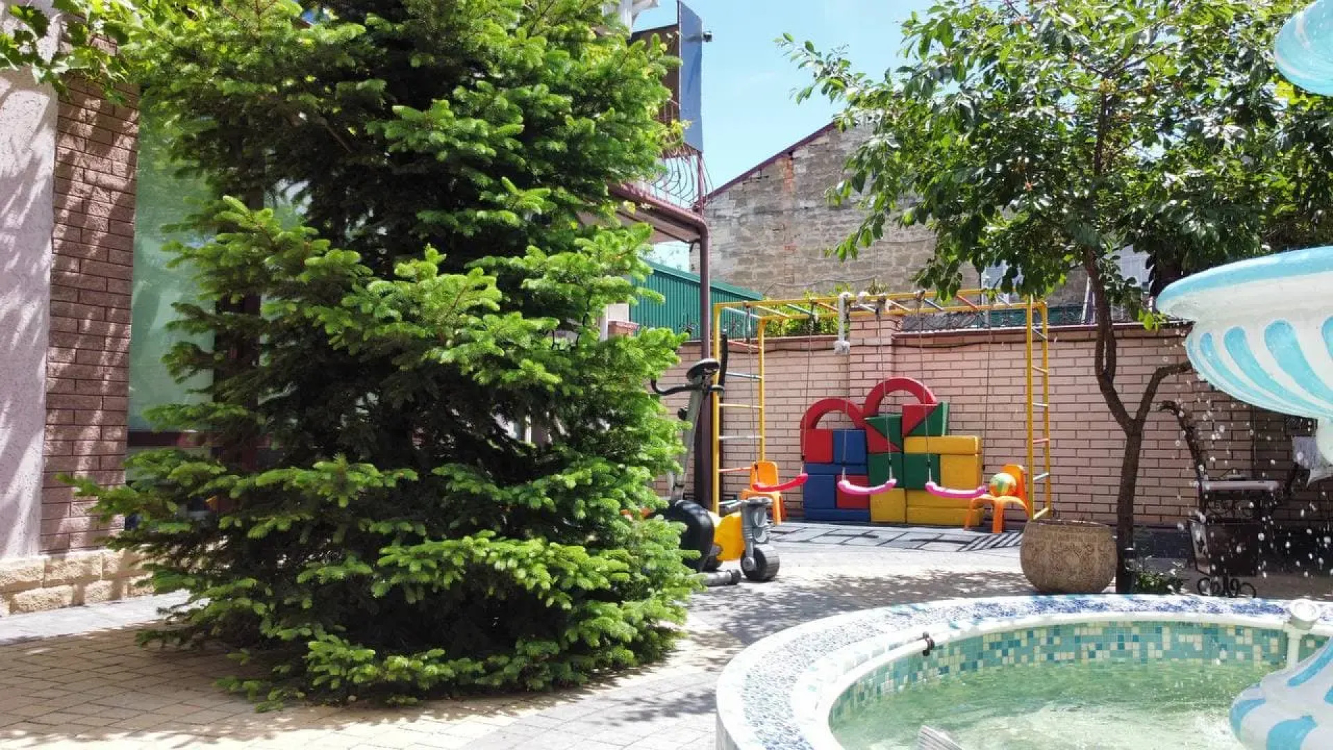 Гостевой дом Семья