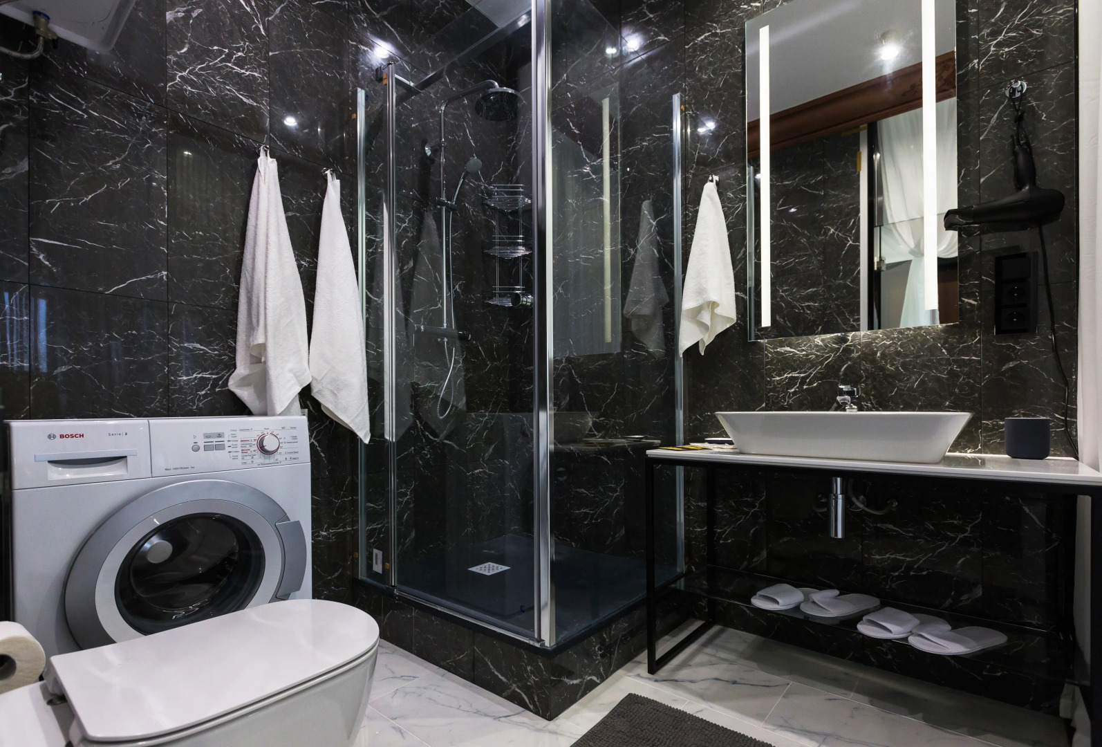 Апартаменты Азбука на Верхнеторговой 4