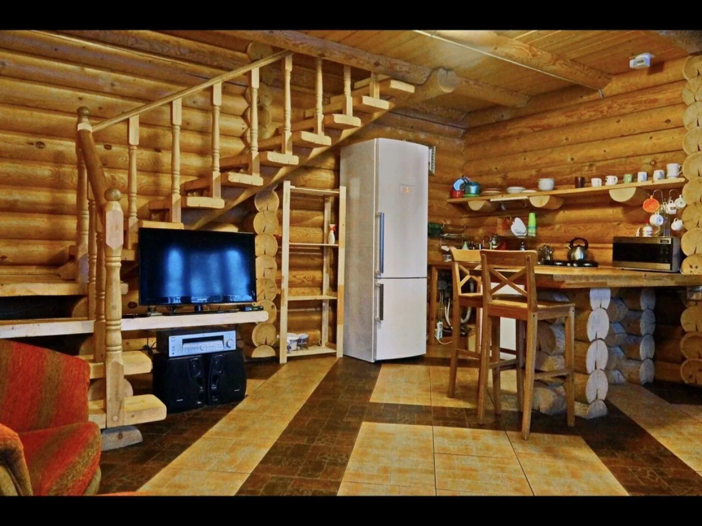 Частный дом на берегу Лемболовcкого озеpа