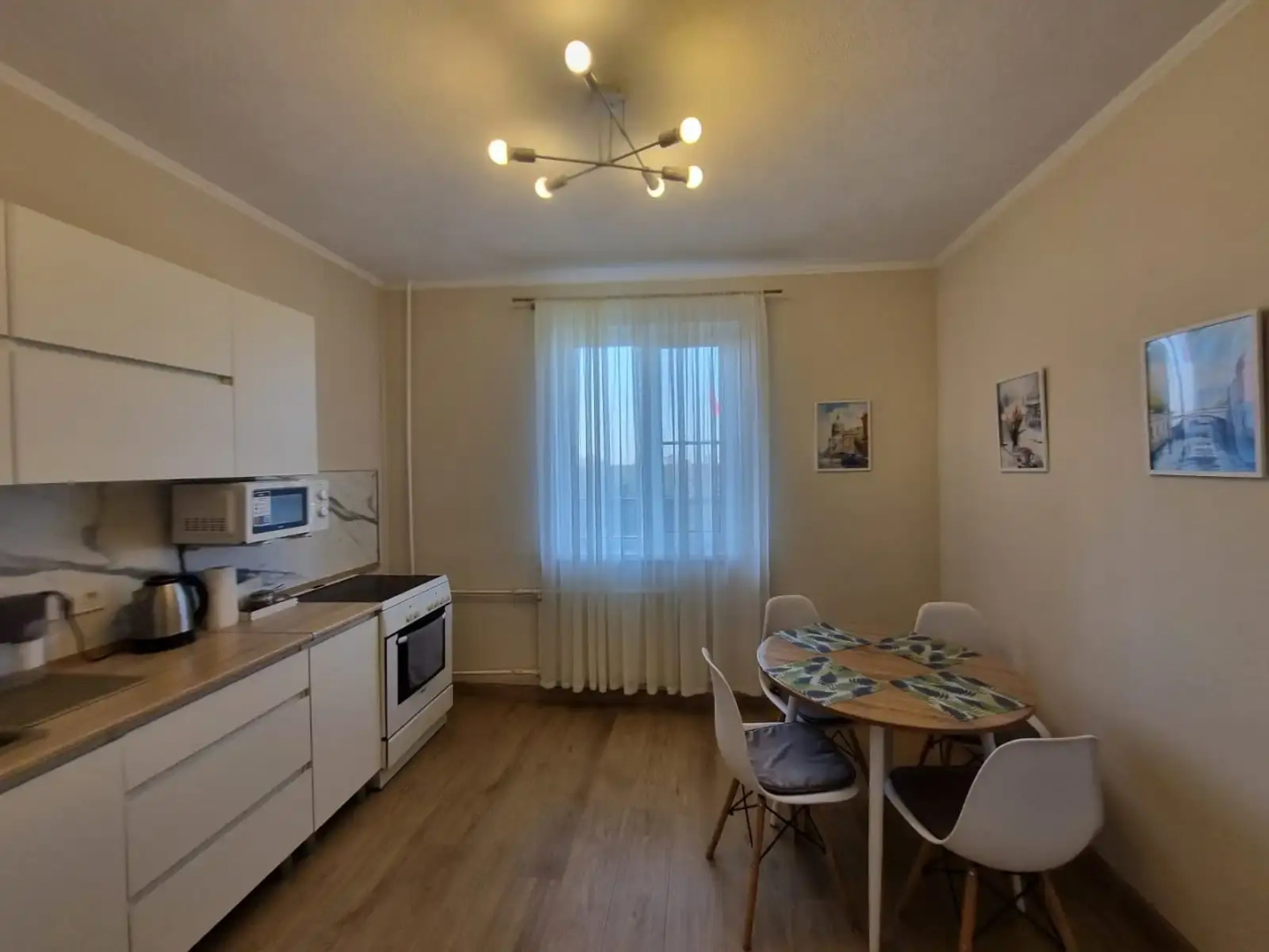 Квартира у парка 300 летия