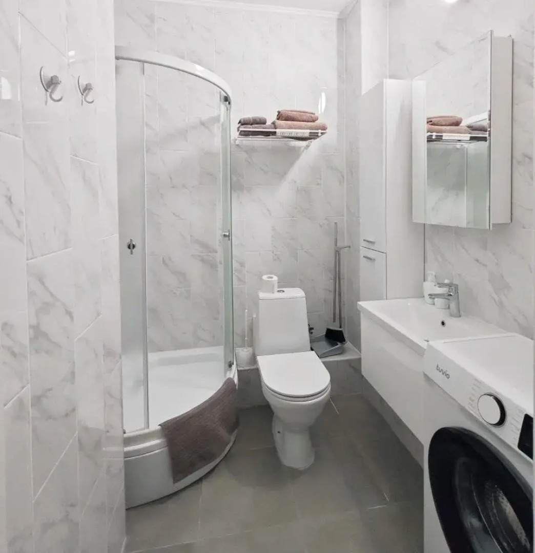 Квартира на Октябрьской Набережной 40