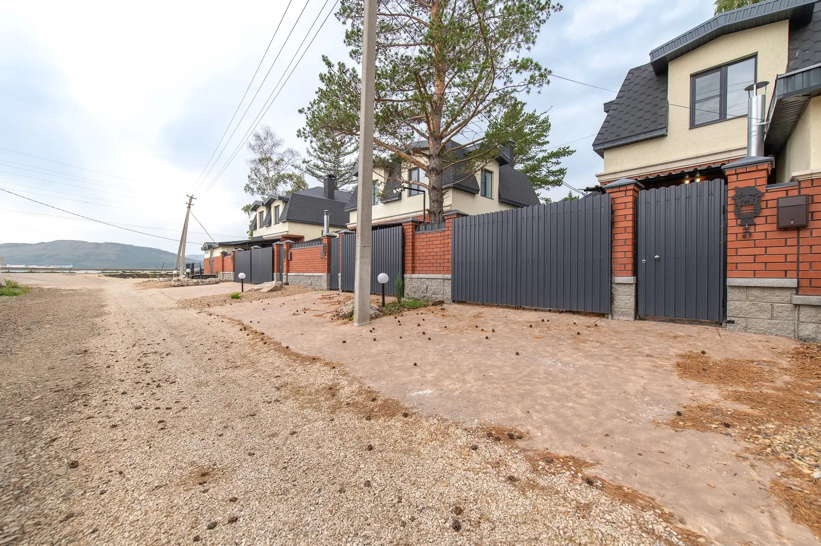 Частный дом на Шахтёров 28 (5)