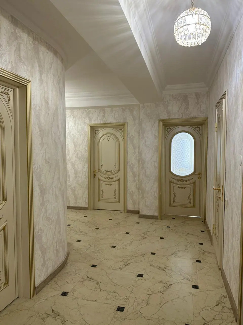 Апартаменты  в новом частном трехэтажном доме 2