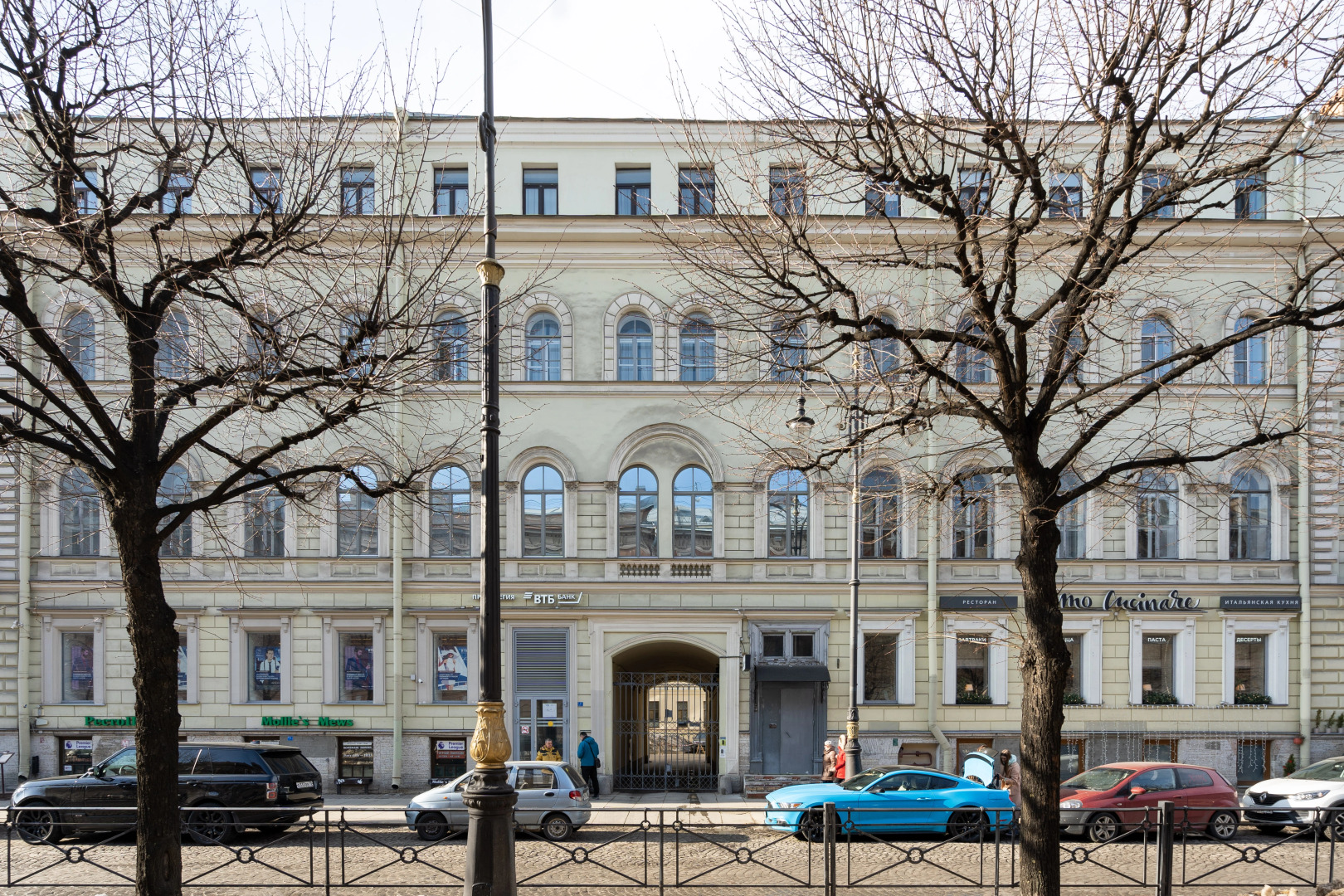 Апартаменты на Большой Конюшенной 5