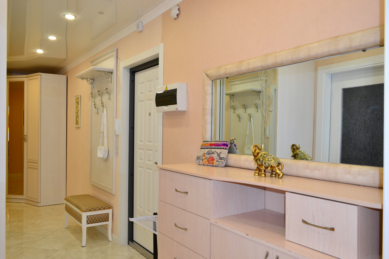 Квартира ЭмиЛи Центр — Современные апартаменты для вашего отдыха