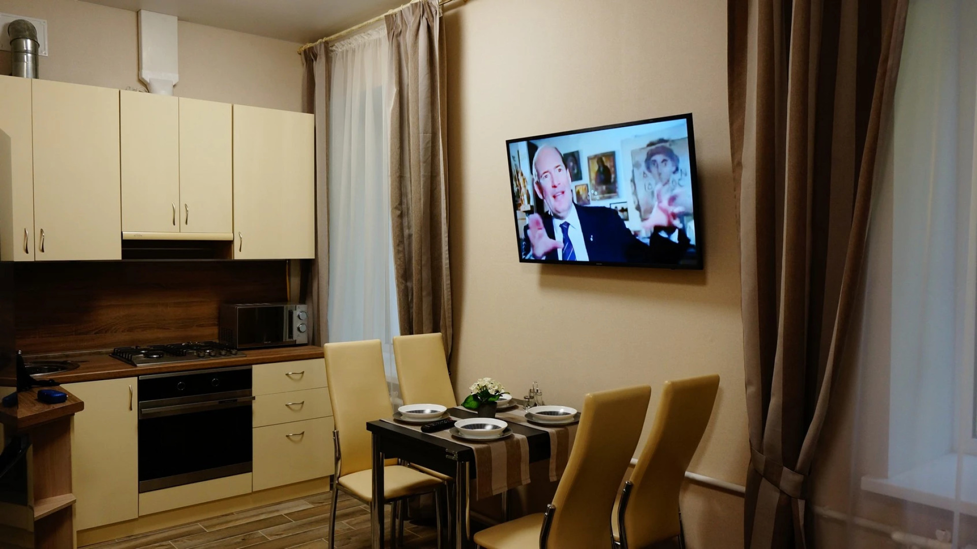 Апартаменты на Краснорядской 21