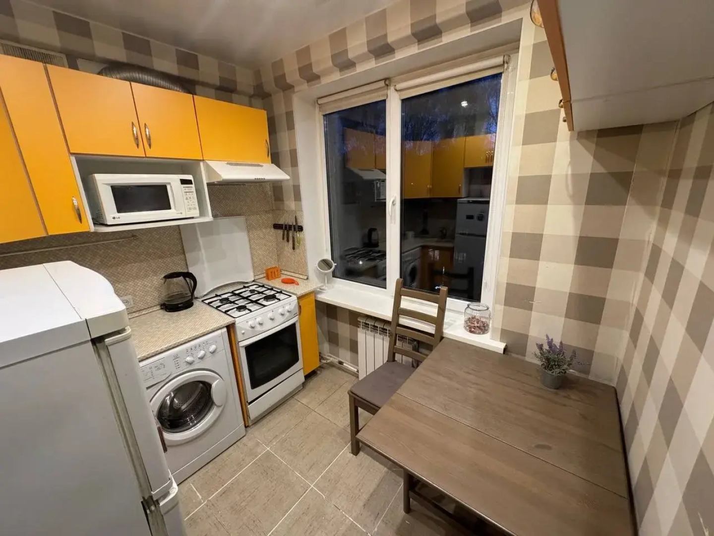 Апартаменты на Партизана Германа,10к4