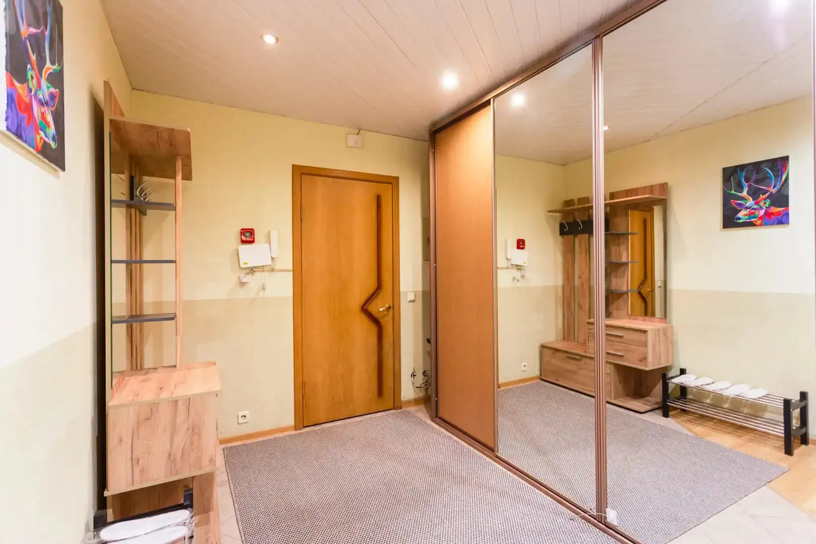 Квартира трехкомнатная в 15 минутах от центра