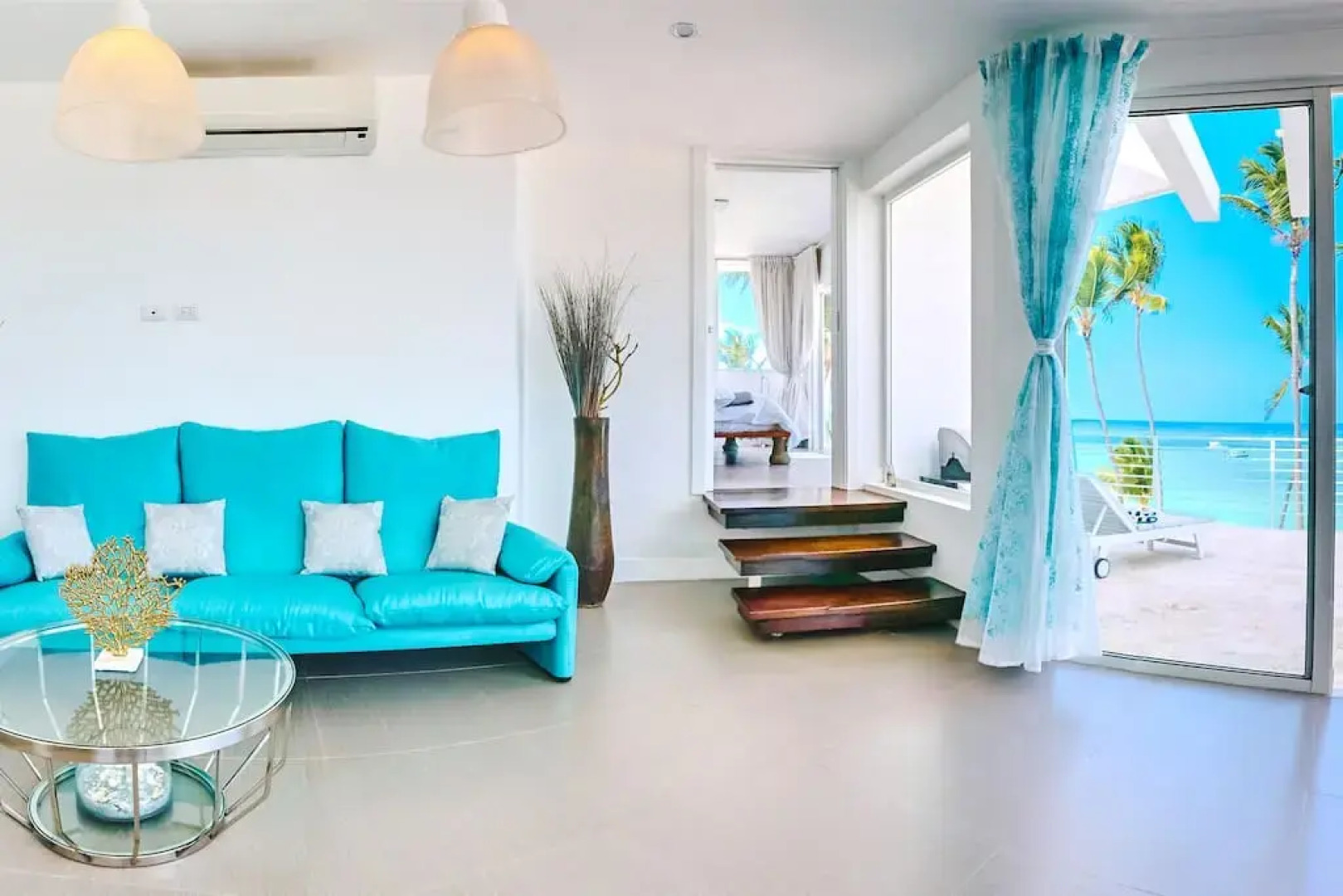 Апартаменты Stunning Ocean View Unique Beach