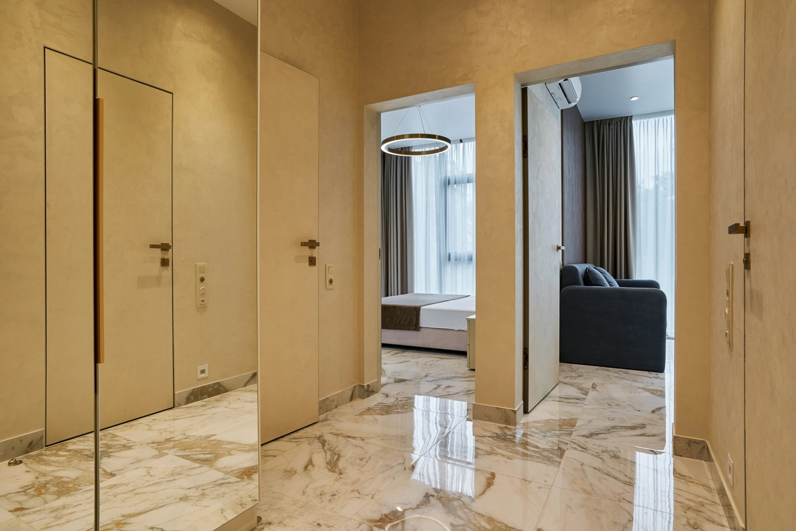 Апартаменты Метрополь Lamare Трехкомнатные с Балконом и Бассейном на Крыше