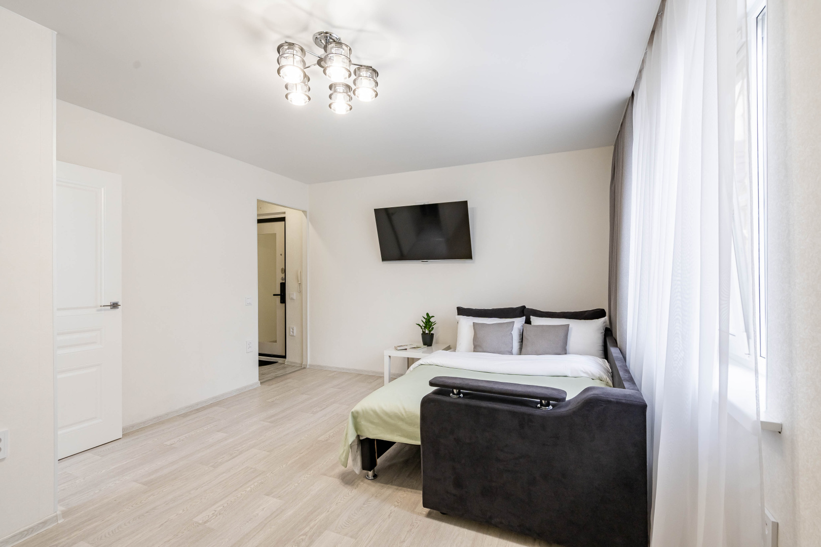 Квартира Light у Ленинского проспекта Satin Home