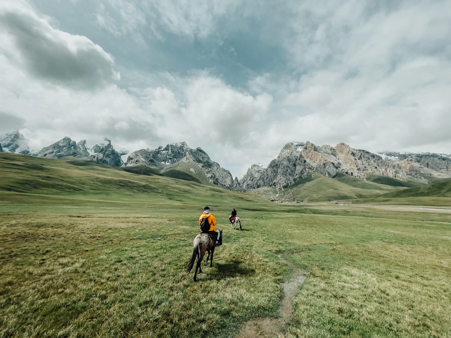 Глэмпинг Yurt camp Visit Kol-Suu