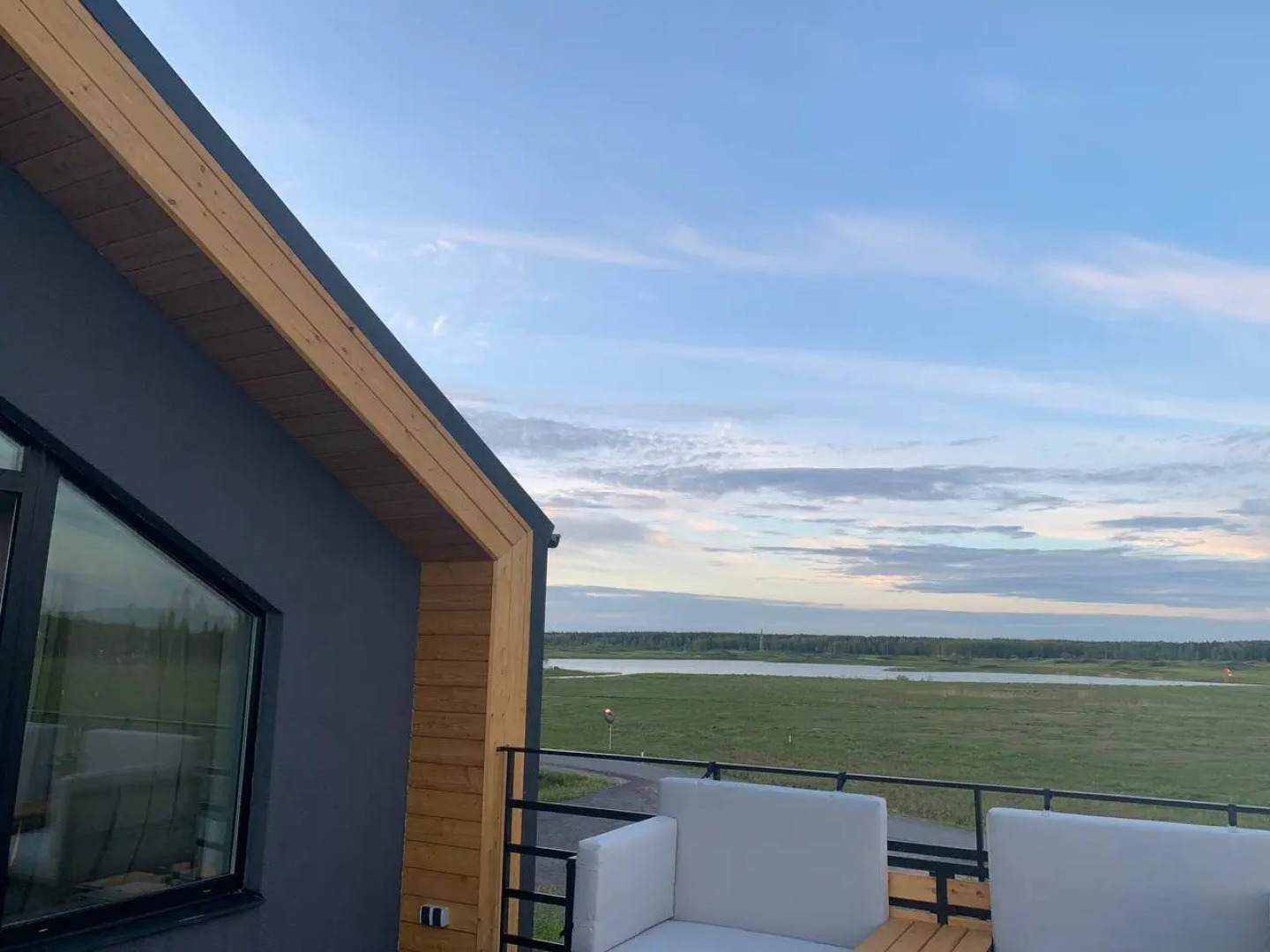 Villingston Residence